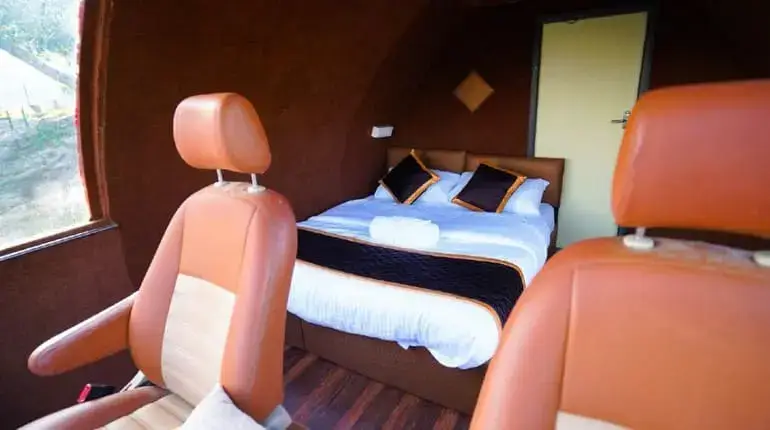 ERA Resorts - Unique stay in Kodaikanal - Romantic Wigs Featured Room